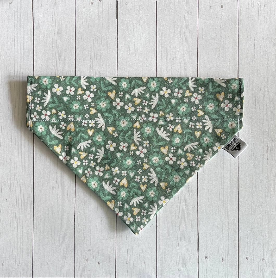 Dainty Fall Blooms Over-the-Collar Bandana